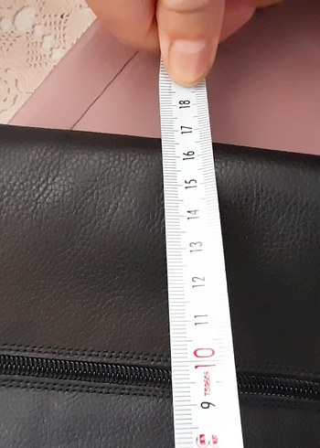 Zincir Detaylı Siyah Deri Cizme - Görsel 8