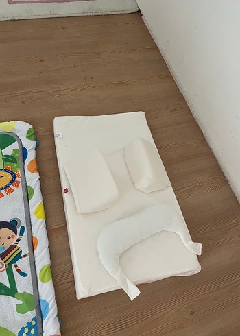 Beyaz Desensiz Emzirme ve Hamile Yastığı - Görsel 2