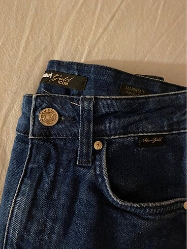 Mavi Jeans Mavi markalı jeans paçaları yırtmaç detaylı