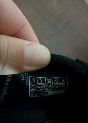 Skechers skechers orjinal 38 no spor ayakkabisi.bildiginiz sifir.asiri ra