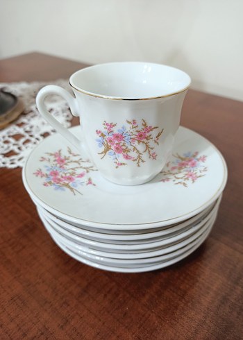 Pastel Çiçek Desenli Vintage Porselen Fincan Seti