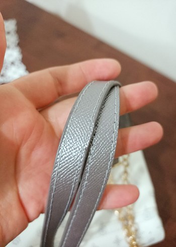 Beden beyaz Renk orjinal pierre cardin yeni çanta.bir defa özel bir günde kulland