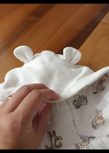 Kapüşonlu Beyaz Kız Çocuk Düğmeli Ceket - Görsel 3