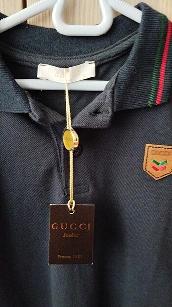 Gucci Erkek çocuk lacos tişört Gucci Yeni etiketli 2 yaş 