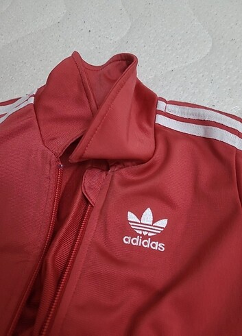 9-12 Ay Beden kırmızı Renk Orijinal adidas bebek eşofman üstü