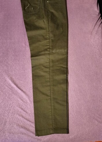 Haki yeşil pantolon 