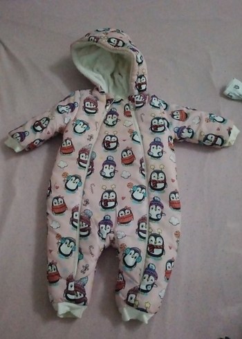 9-12 ay Kapüşonlu Pembe Desenli Bebek Tulumu - Görsel 4
