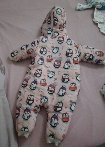 9-12 ay Kapüşonlu Pembe Desenli Bebek Tulumu - Görsel 3