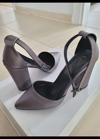 Kalın Topuklu Stiletto