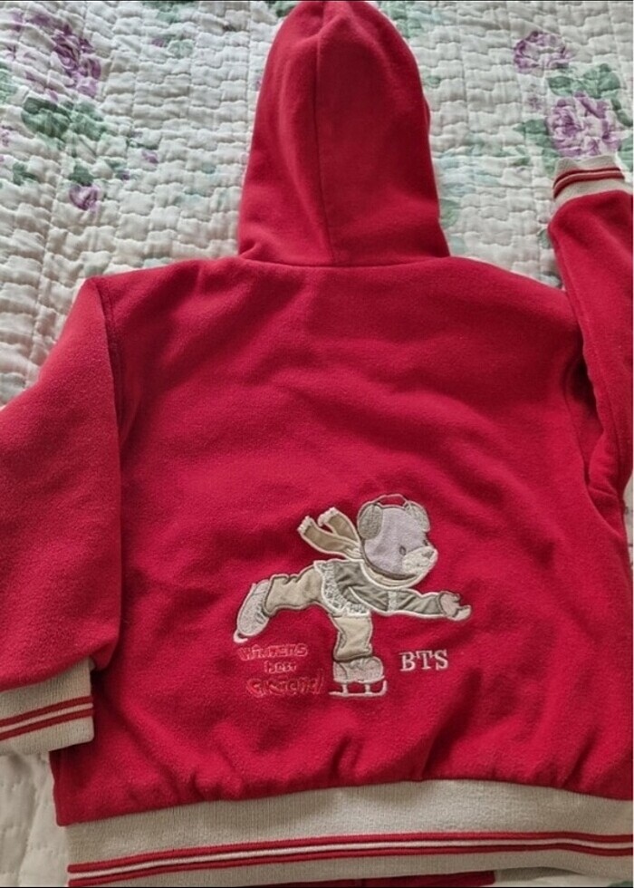 Unisex Çift taraflı bej ve kırmızı  Bts mont (4_6 yaş) - Görsel 5