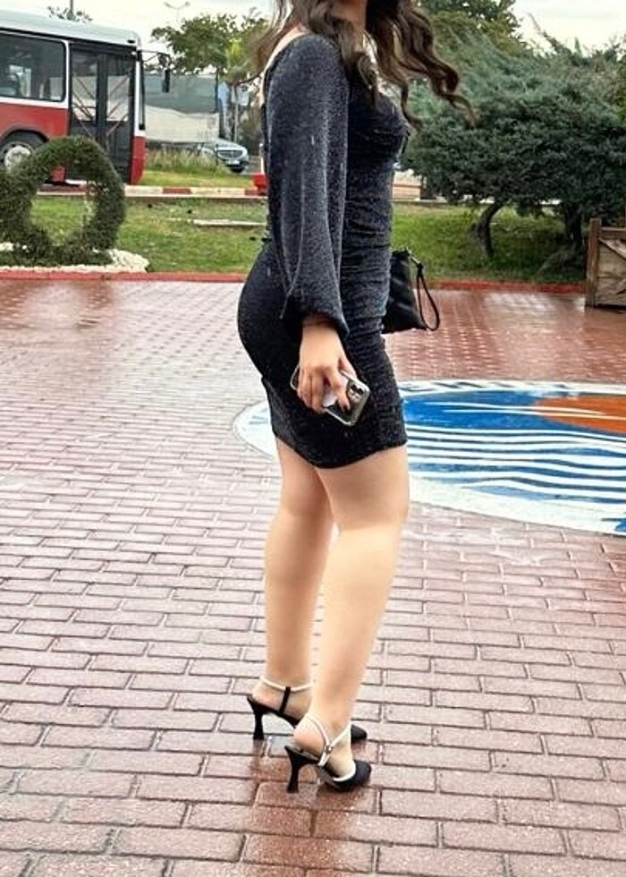 simli kısa abiye - Görsel 3