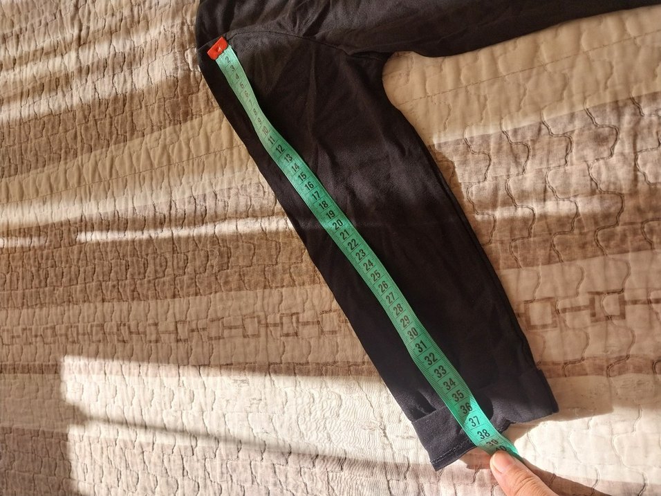 Siyah yuvarlak kesim yaka  Tunik - Görsel 4