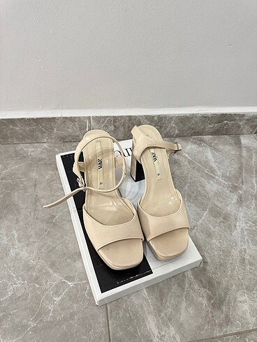 Zara platform topuklu