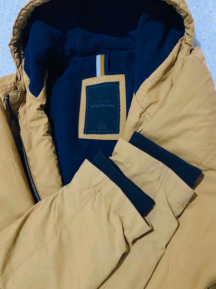 Sarı Kapüşonlu Erkek Rüzgarlık Mont - Görsel 3