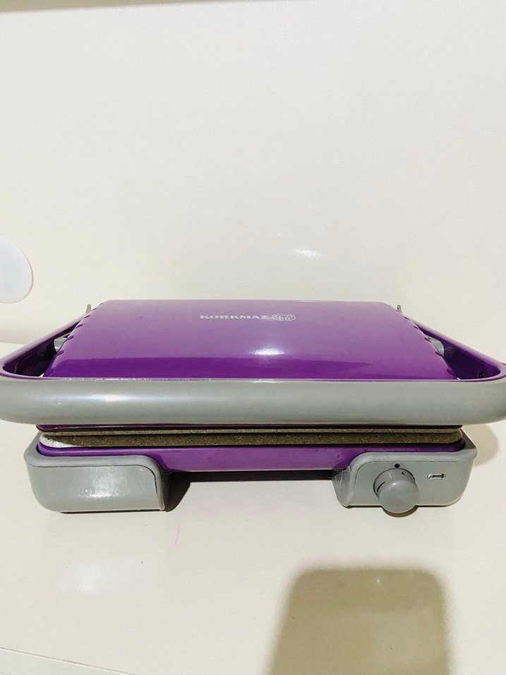 Korkmaz Mor Renkli Tost Makinesi - Görsel 2