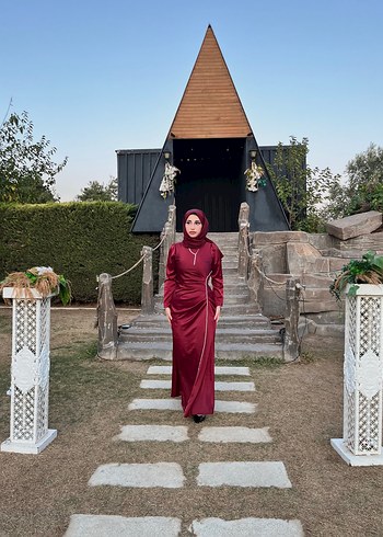 Bordo Uzun Kol Drapeli Tesettür Elbise