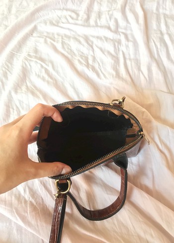 Bershka Kahverengi Vintage Yılan Derisi Desenli Deri Çanta