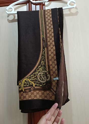 Gucci şal