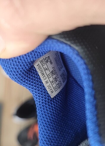 Orijinal Adidas halı saha