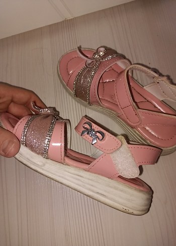 Kız Çocuk Pembe Parlak Tokalı Sandalet - Görsel 4