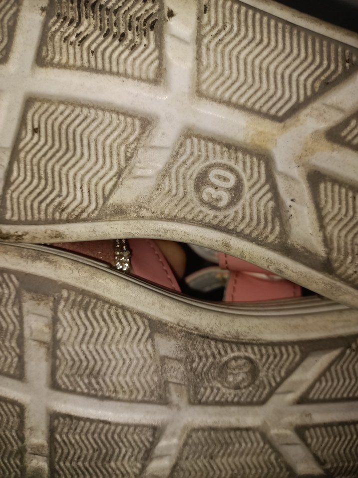 Kız Çocuk Pembe Parlak Tokalı Sandalet - Görsel 2