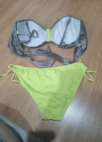 Yeşil Mini Bikini Takımı - Görsel 2