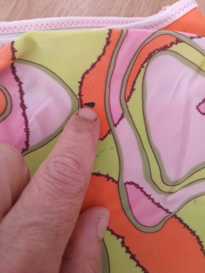 Bikini alt leke mevcut - Görsel 4