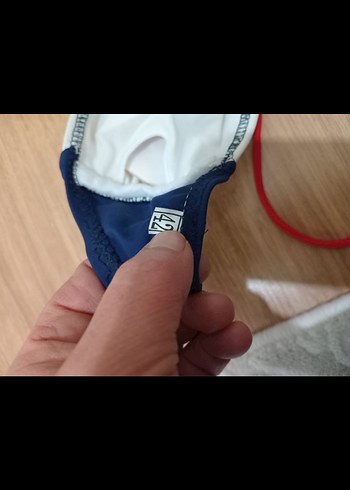 İnce Askılı Kırmızı Beyaz Mini Bikini Üstü - Görsel 3