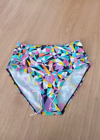 Bikini alt yüksek bel