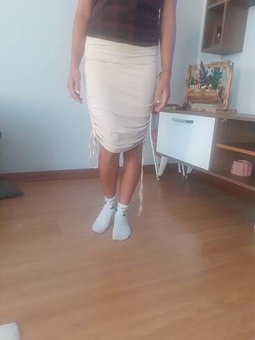Etek büzgülü