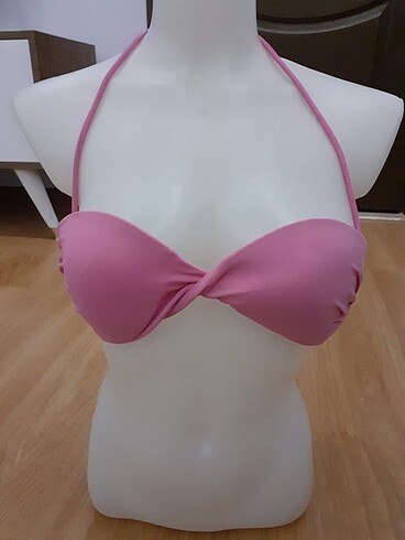 Bikini tek üst askı kısmında tadilat