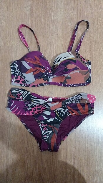 38 Beden çeşitli Renk Bikini