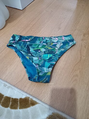 Bikini tel alt