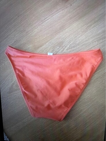 Diğer Bikini alt