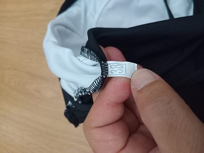 38 Beden siyah Renk Bikini üstü mini defolu