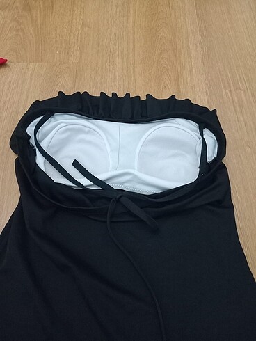 38 Beden Bikini üstü mini defolu