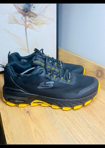 Skechers Siyah-Sarı Erkek Spor Ayakkabı Velcro