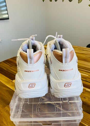 36 Beden beyaz Renk Skechers Beyaz Platform Topuklu Spor Ayakkabı