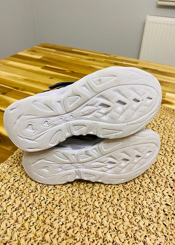 27 Beden çeşitli Renk Çocuk Renkli Spor Ayakkabı Velcro Bağcıklı