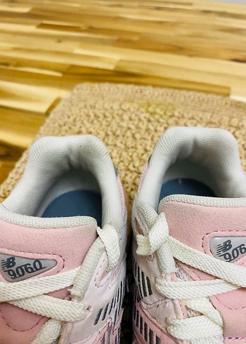 31 Beden pembe Renk Pastel Pembe Spor Ayakkabı