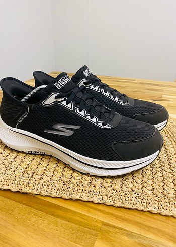 Skechers 44