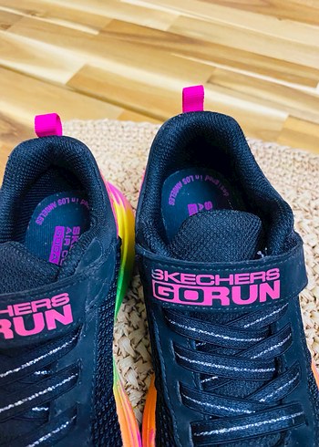 Skechers Kız Çocuk Renkli Bağcıksız Spor Ayakkabı - Görsel 7