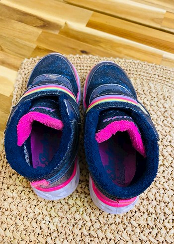 Skechers Renkli Kız Çocuk Spor Ayakkabı Kalp Detaylı - Görsel 5