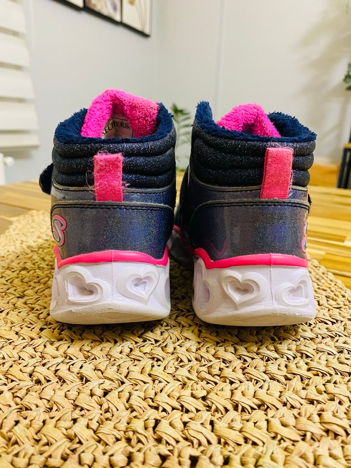 Skechers Renkli Kız Çocuk Spor Ayakkabı Kalp Detaylı - Görsel 4