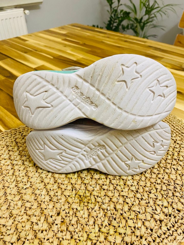 Skechers Kız Çocuk Renkli Bağcıklı Spor Ayakkabı - Görsel 5