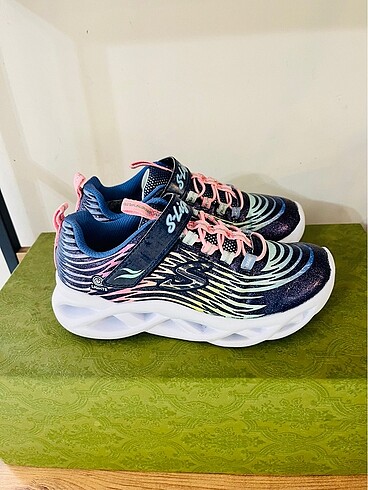 33 Beden Skechers