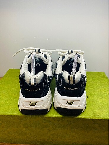 36,5 Beden siyah Renk Skechers