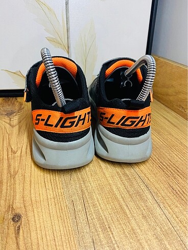 30 Beden siyah Renk Skechers