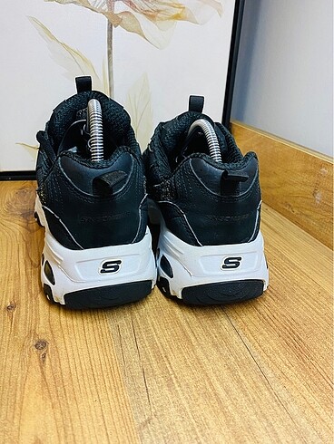 38 Beden siyah Renk Skechers