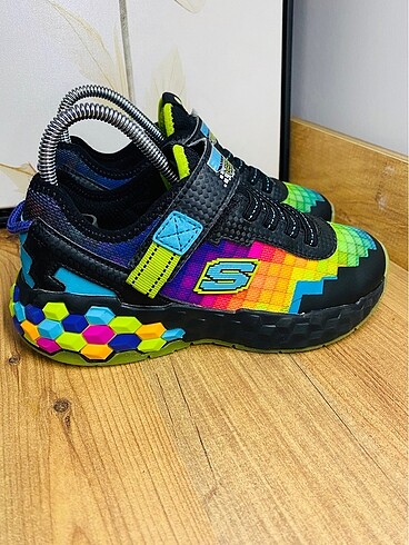 Skechers